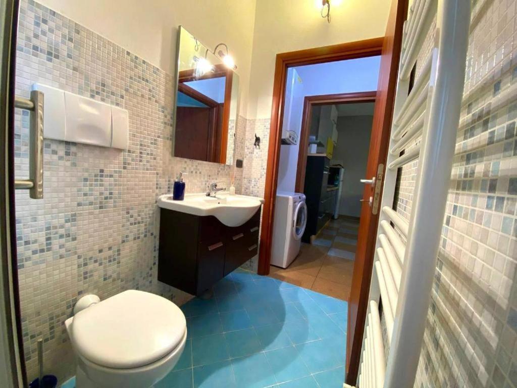 Apartament Conte Rosso House, Con Doppia Terrazza In Coorte Tranquilla A Due Passi Da Stazione E Metropolitana Lambrate Mediolan Zewnętrze zdjęcie